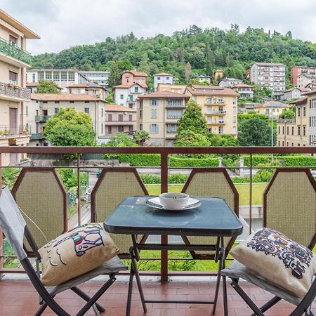 Lovely & Quiet Apartment - With Balcony & Parking Комо Экстерьер фото