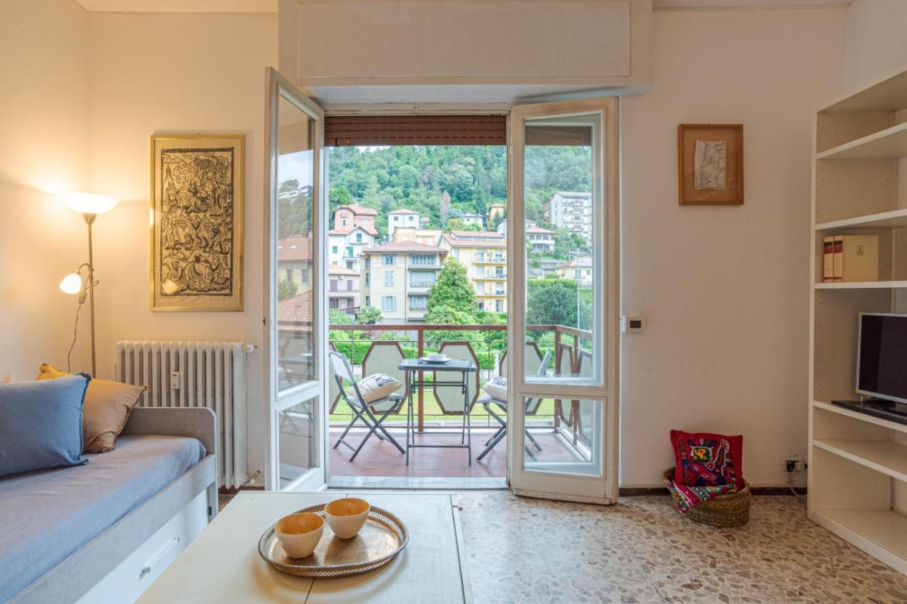 Lovely & Quiet Apartment - With Balcony & Parking Комо Экстерьер фото