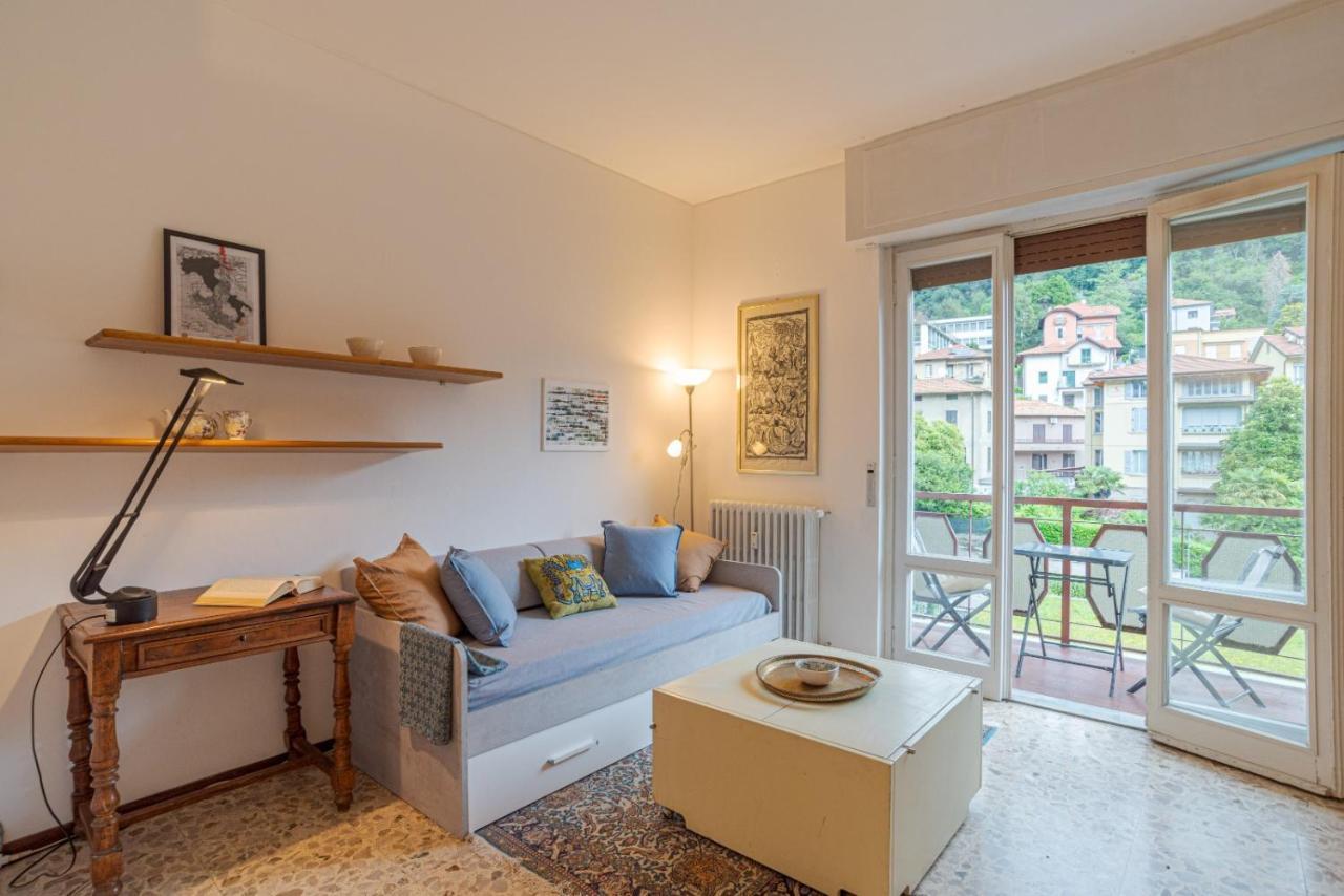 Lovely & Quiet Apartment - With Balcony & Parking Комо Экстерьер фото